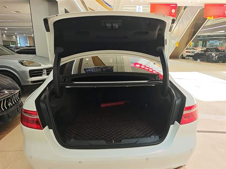 Jaguar XEL 2019 2.0 T 200 PS — фото 19