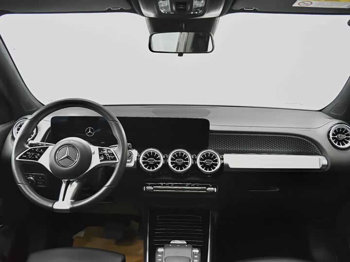 Mercedes-Benz GLB 2024 GLB 220 — фото 16