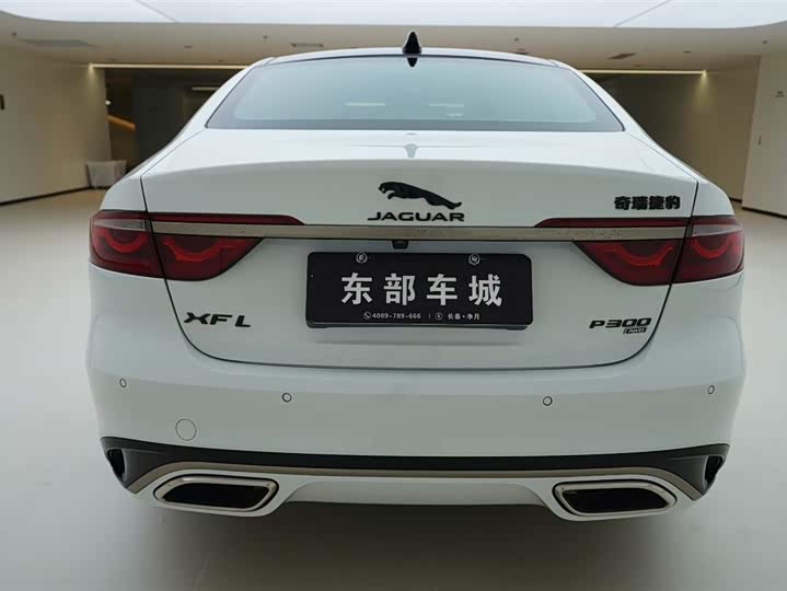 Jaguar XFL 2024 2.0 T P 300 4 WD — фото 4