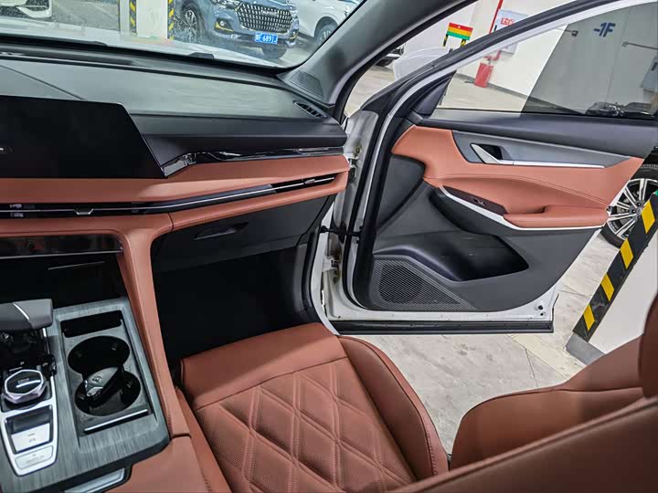 Changan CS75 PLUS 2023 2.0 T ATPremium — фото 15