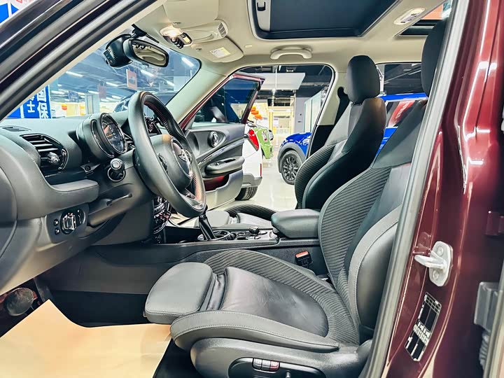 MINI Clubman — фото 17