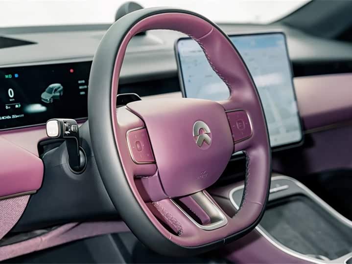 NIO ET5T 2025 75k Wh Touring — фото 9
