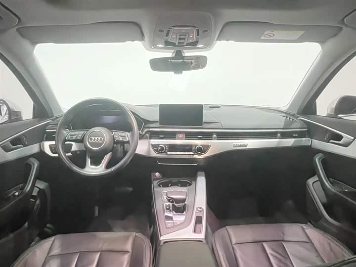 Audi A4L 2019 40 TFSI VI — фото 10