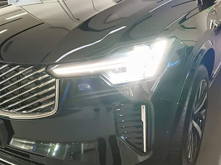 Volvo XC90 Hybrid 2025 T 8 7 — фото 24