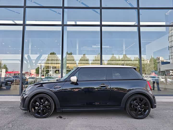 MINI Hatch — фото 16