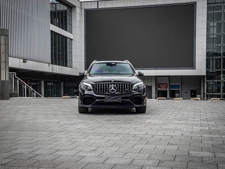 Mercedes-Benz GLC 2018 AMG GLC 63 4 MATIC+ — фото 3