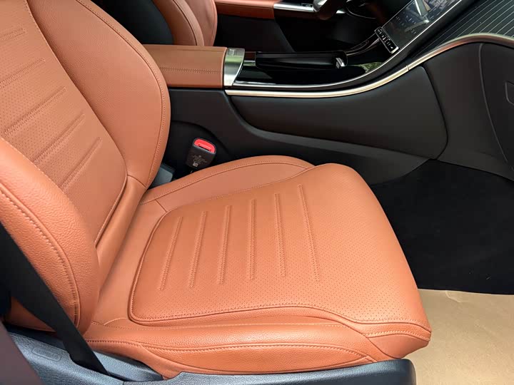 Mercedes-Benz GLC 2023 GLC 260 L 4 MATIC Luxury 7 — фото 7