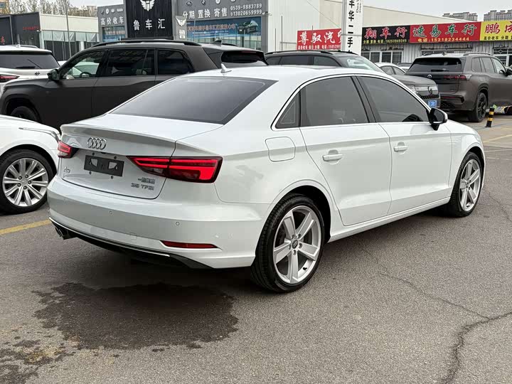 Audi A3 2018 30 Limousine 35 TFSI — фото 15