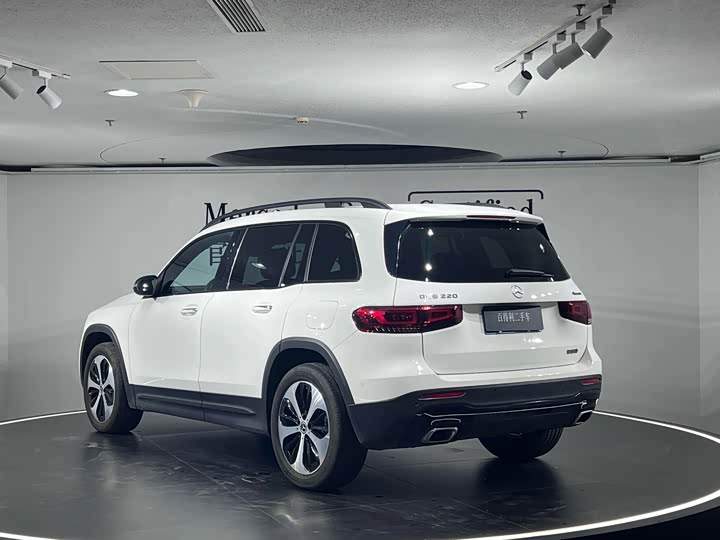 Mercedes-Benz GLB 2023 GLB 220 4 MATIC — фото 13