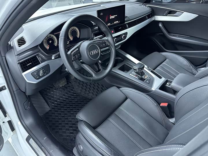 Audi A4L 40 TFSI стиль-динамик — фото 4