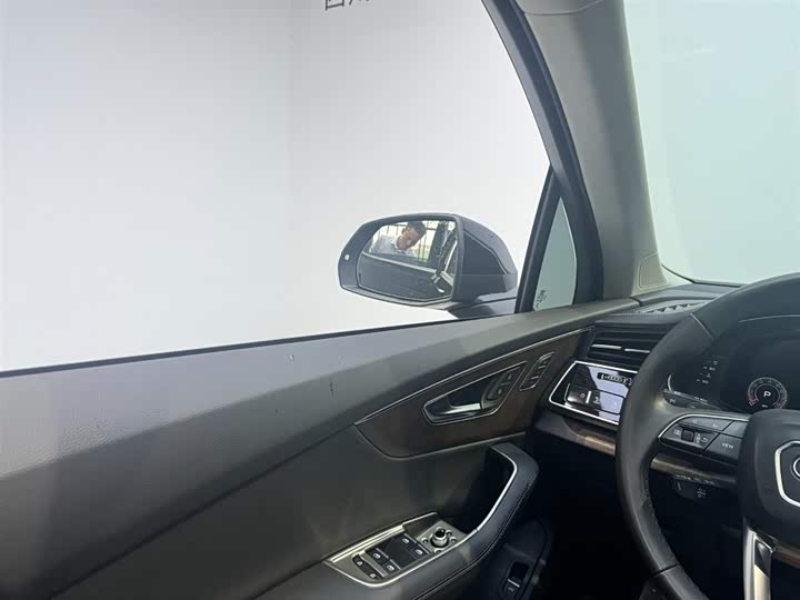 Audi Q7 2023 55 TFSI quattro S line Sport — фото 15