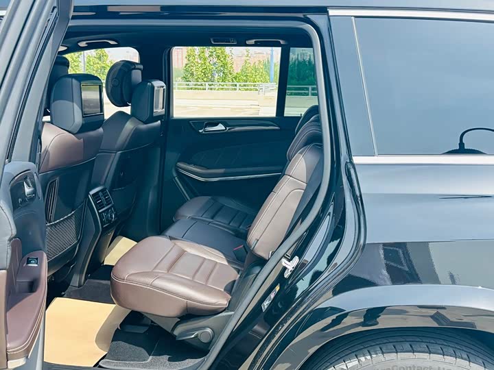 Mercedes-Benz GLS 2016 AMG GLS 63 4 MATIC — фото 13