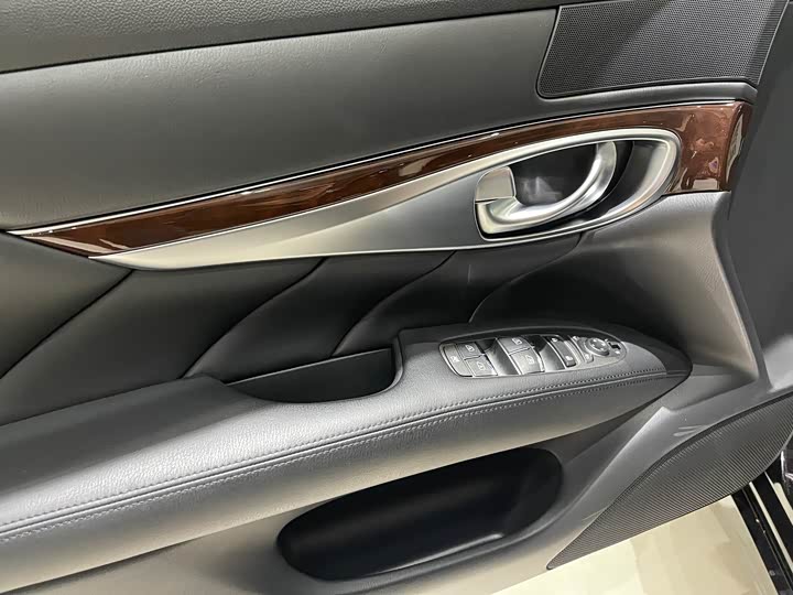 Infiniti Q 70 2017 Q 70 L 2.5 L — фото 7