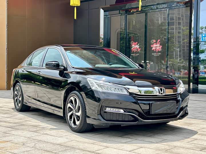 Honda Accord — фото 3