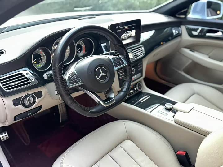 Mercedes-Benz CLS 2015 CLS 260 — фото 6