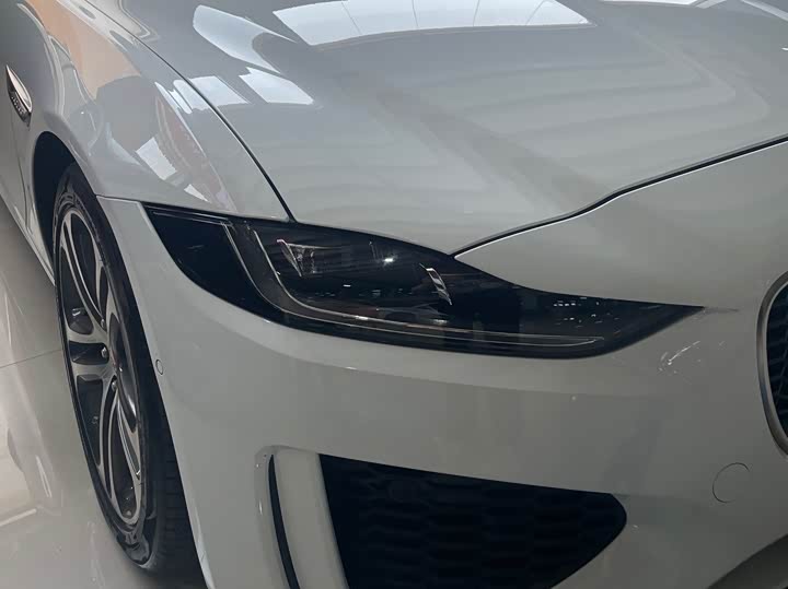 Jaguar XEL 2020 2.0 T 200 PS R-DYNAMIC S — фото 11