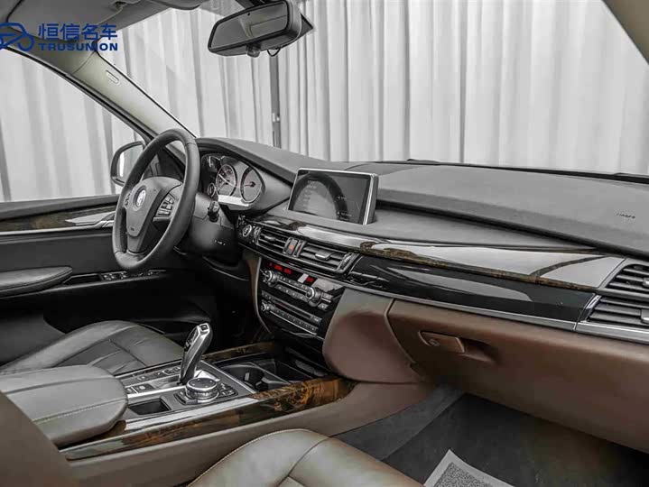 BMW X5 2015 x Drive 28i — фото 14