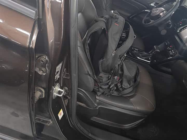 Trumpchi GS4 2017 235 T AT 2 WD — фото 4