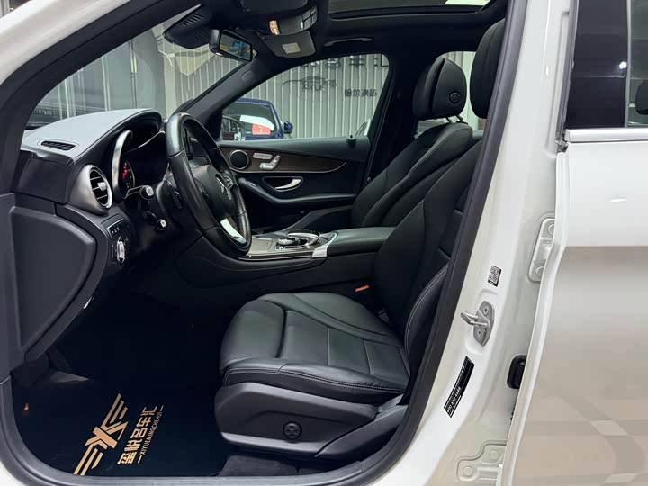 Mercedes-Benz GLC 2016 GLC 300 4 MATIC — фото 16