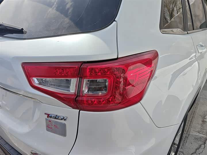 Changan CS75 2017 1.5 T MT — фото 8