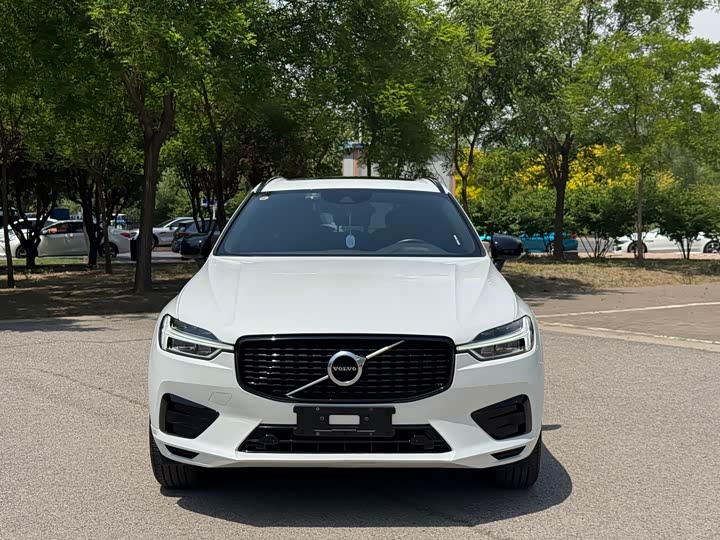 Volvo XC60 2021 T 5 4 WD — фото 2