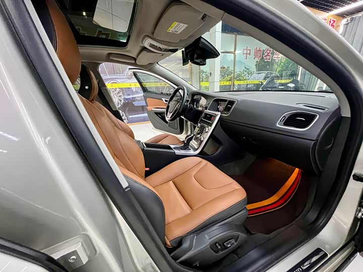 Volvo S60 2019 S 60 L T 3 — фото 15