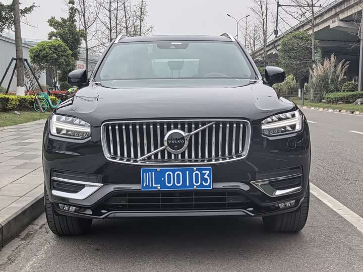 Volvo XC90 2021 B 6 7 — фото 2