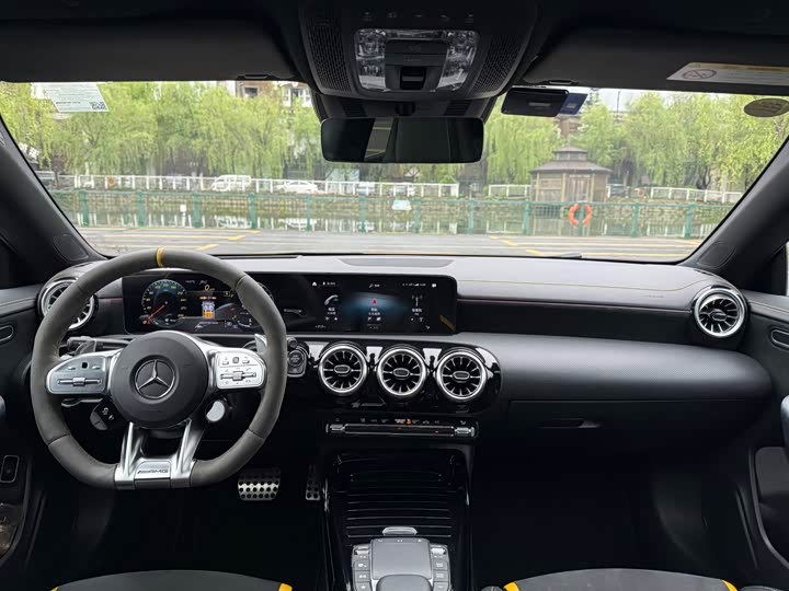 Mercedes-Benz CLA 2023 AMG CLA 45 S 4 MATIC+ — фото 10