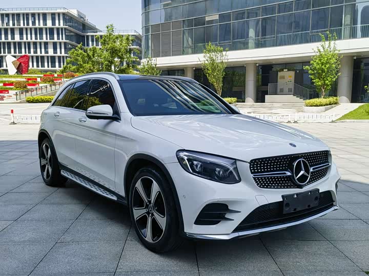 Mercedes-Benz GLC 2019 GLC 300 L 4 MATIC — фото 2