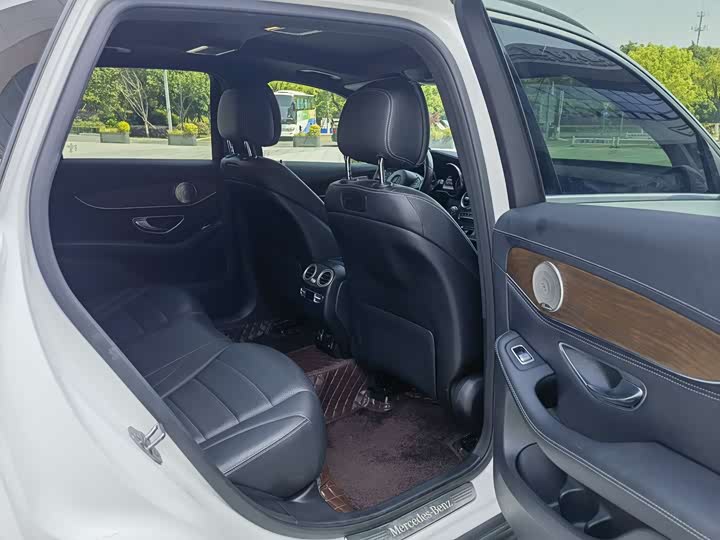 Mercedes-Benz GLC 2019 GLC 300 L 4 MATIC — фото 11