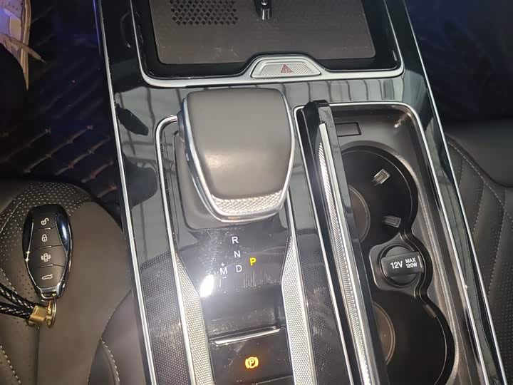 Hongqi HS5 2023 2.0 T Pro — фото 14