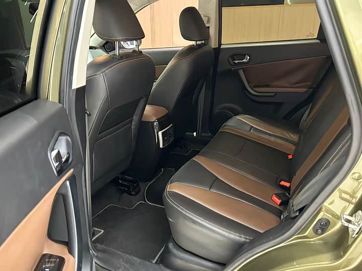 Trumpchi GS5 Super 2015 2.0 L AT 2 WD — фото 10