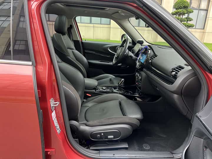 MINI Clubman — фото 12