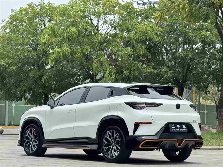 Changan UNI-T 2022 1.5 T Premium — фото 4