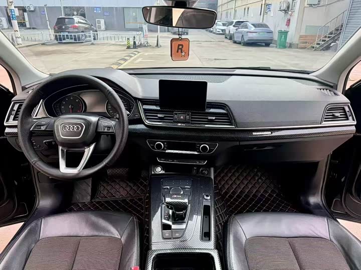 Audi Q5L 2018 40 TFSI V — фото 9