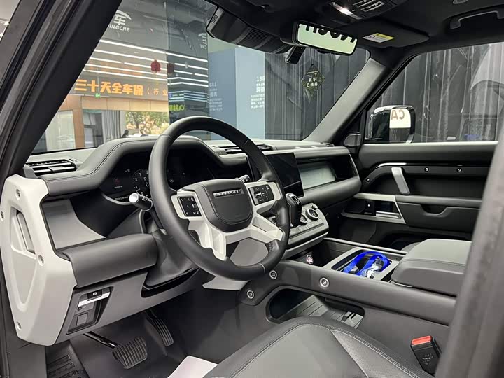 Land Rover Defender — фото 16