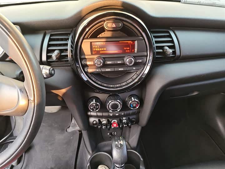 MINI Hatch — фото 13