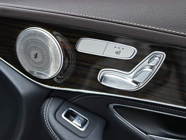 Mercedes-Benz GLC 2019 GLC 260 L 4 MATIC Luxury — фото 29