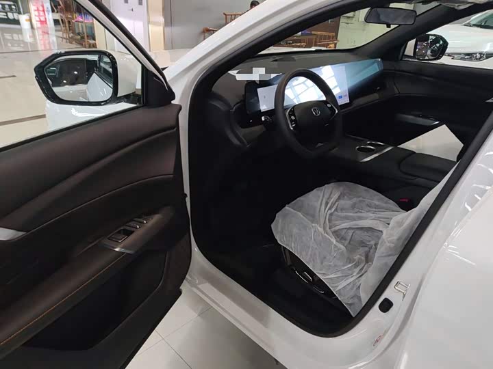 Changan CS75 PLUS 2025 1.5 T — фото 16