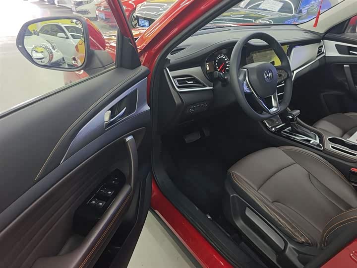 Changan CS35 PLUS 2018 1.6 L AT V — фото 16