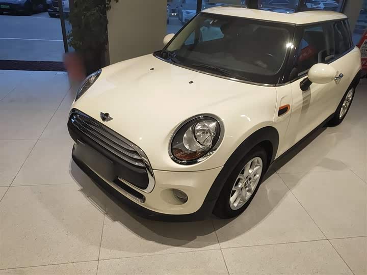 MINI Hatch — фото 1