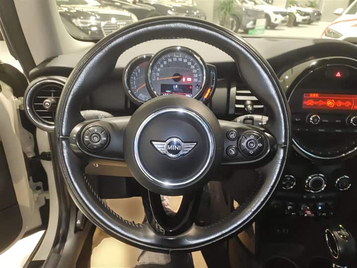 MINI Hatch — фото 11