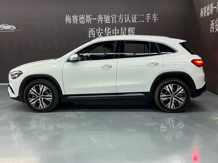 Mercedes-Benz GLA 2024 GLA 220 — фото 13