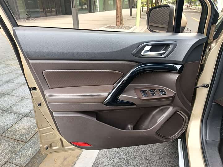 Trumpchi GS4 2017 235 T AT 2 WD — фото 12