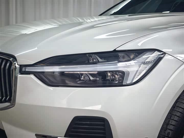 Volvo XC60 Hybrid 2025 Hybrid 4 WD — фото 5