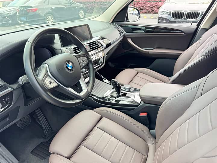 BMW X3 2021 x Drive 25i — фото 8