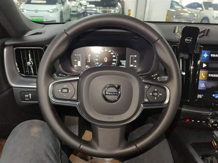 Volvo XC60 2021 T 5 4 WD — фото 7