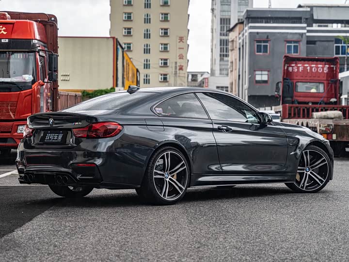BMW M4 — фото 3