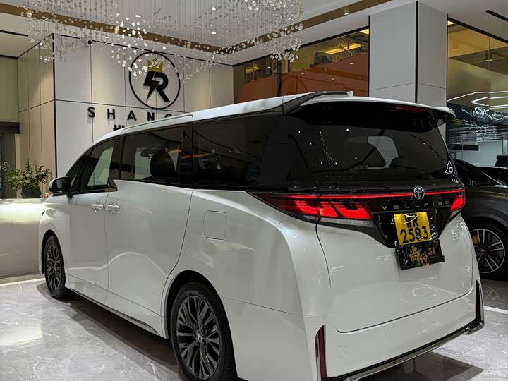 Toyota Vellfire — фото 19