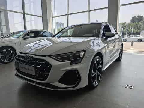 Audi A3 2025 Sportback 35 TFSI — фото 17